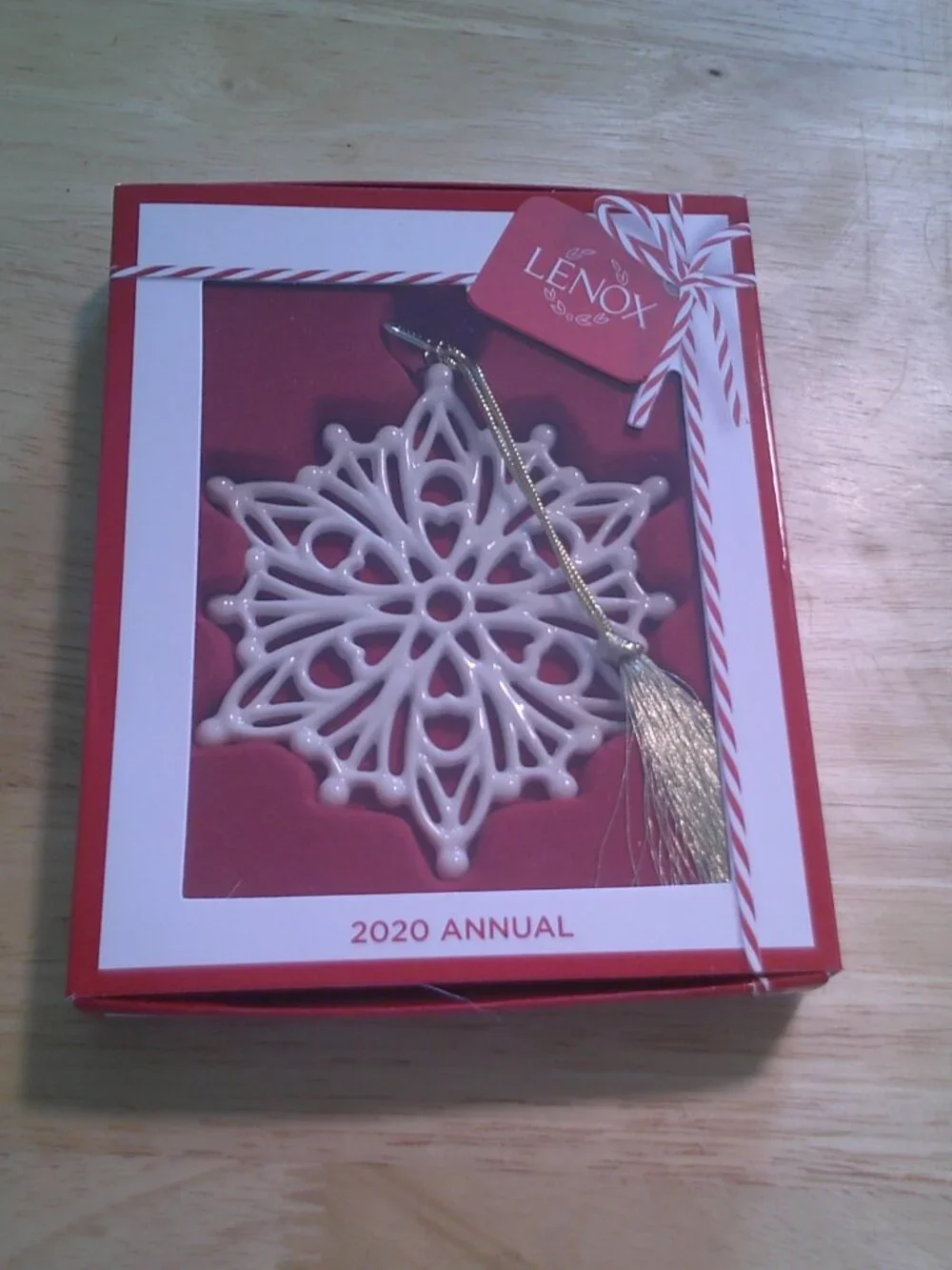 Lenox porcelain star ornament 2020 NEW in box - Picture 1 of 4